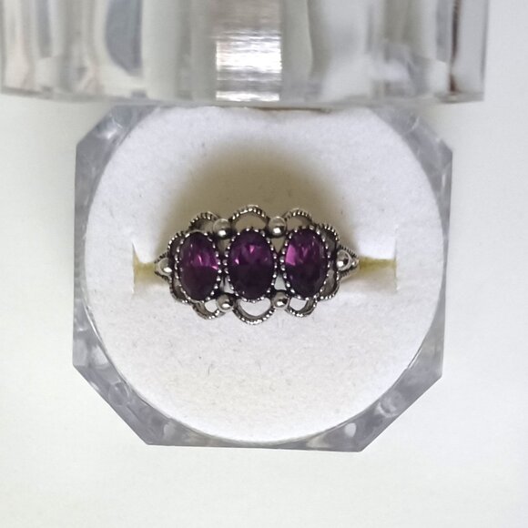 Vintage Avon Amethyst and Silver Tone Ring Size 6.5 to 7.0 has Adjusting Prongs - Picture 1 of 6